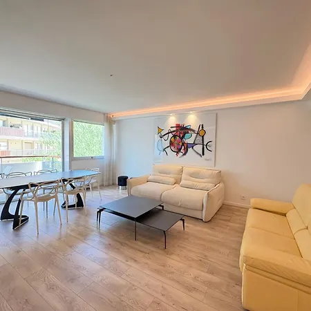 Moderne Avec Terrasse, Centre * Cannes