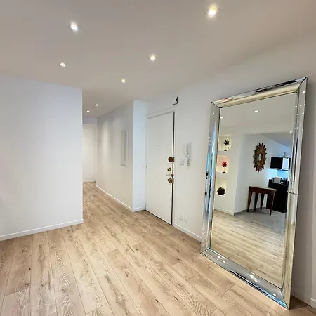 Lägenhet Moderne Avec Terrasse, Centre Cannes