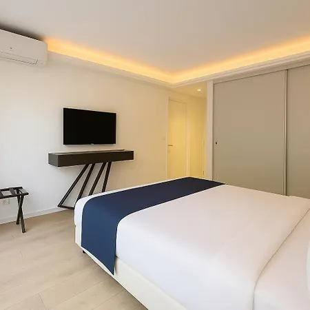 Moderne Avec Terrasse, Centre * Cannes