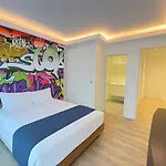 Moderne Avec Terrasse, Centre 아파트 *